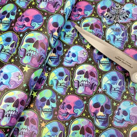 Trippy Skulls Faux leather / vinyl fabric. 39x66cm roll