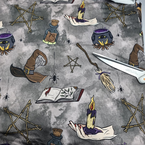 1.5m. BOLT END. Witch French Terry fabric