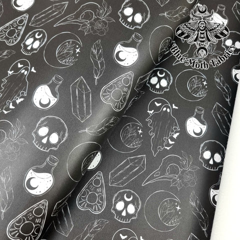 Mono occult outlines Faux leather vinyl fabric. 39x66cm roll